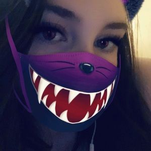 Meet your Posher, Natalie